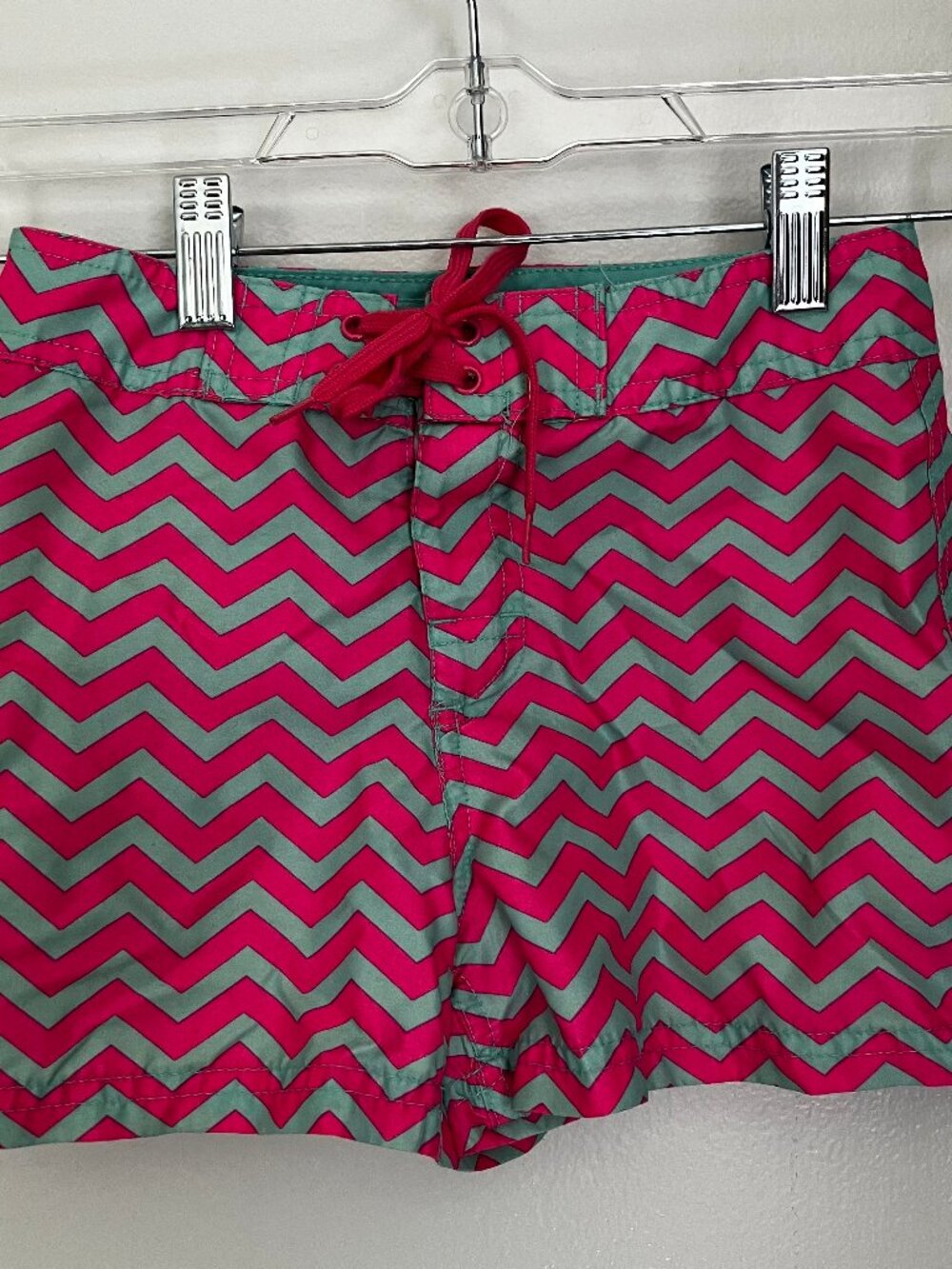 Kanu Surf Girls Pink Aqua Chevron Board Shorts Size 6